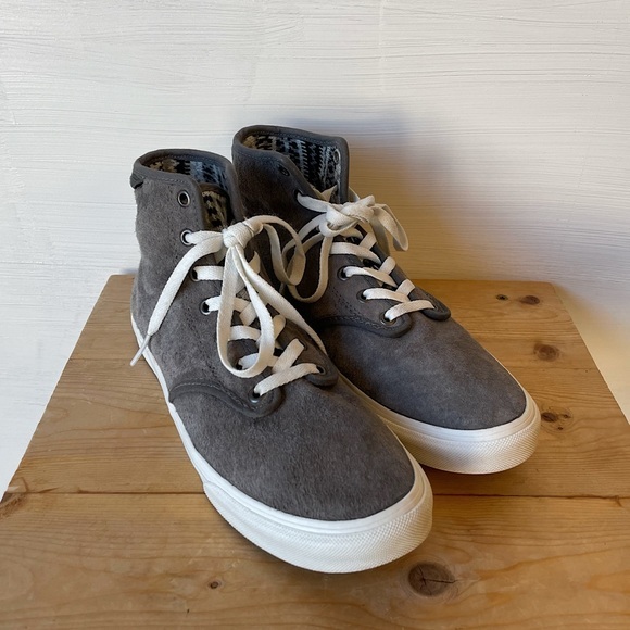 Vans Shoes - ⬇️Vans Gray Suede Hi-top Aztec Sneakers Size 8.5